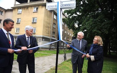 Michał Belina-Czechowski-Platz anlässlich des 100-jährigen Bestehens der Adventisten in Krakau eingeweiht